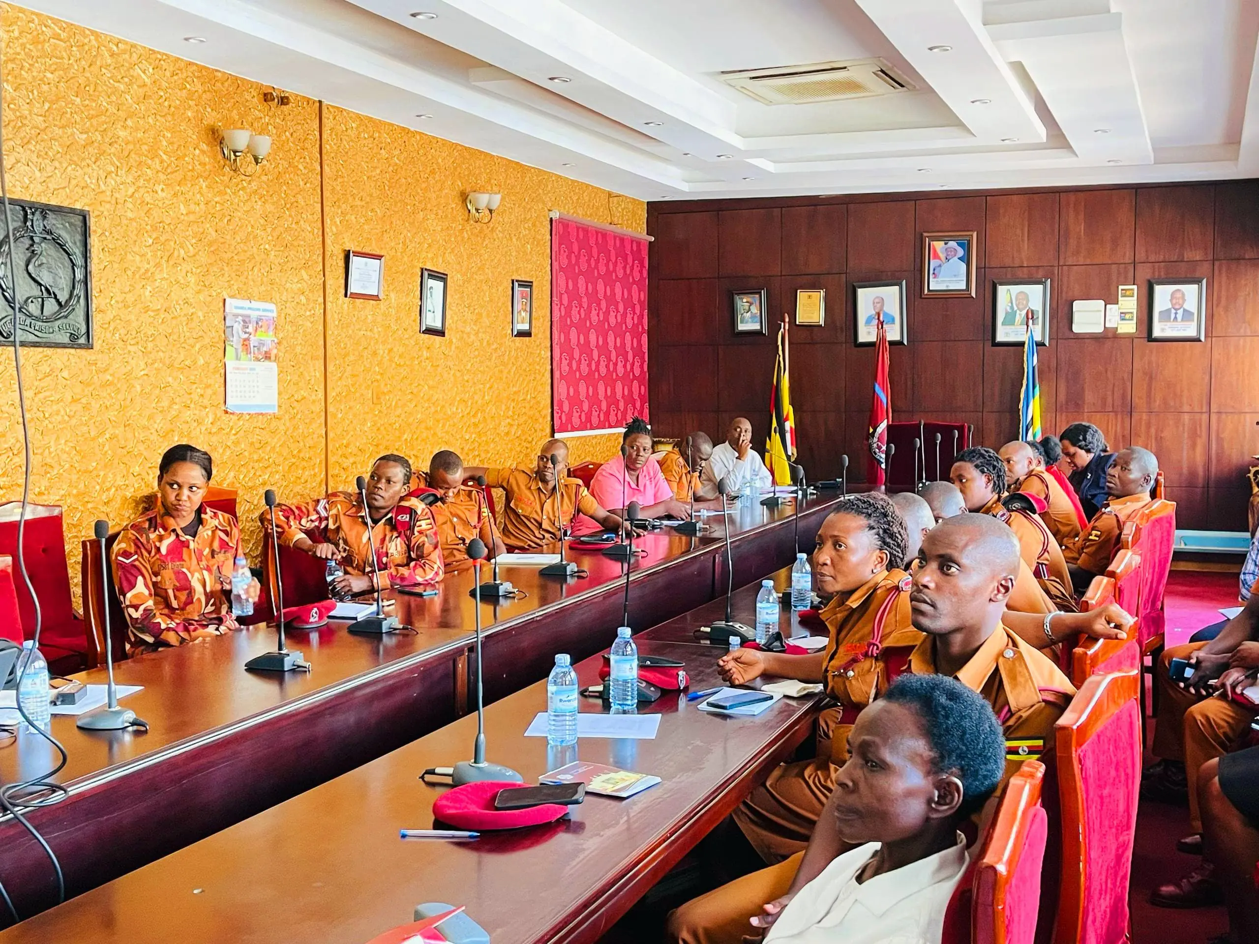 Team members of web design agency Tahiiti Enterprises Ltd eating pizza together
